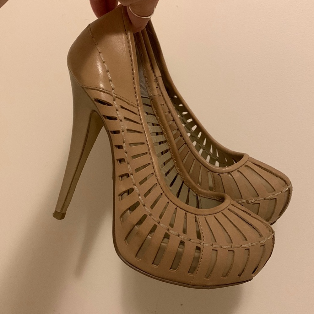 BCBGeneration Nude Platform Perforated Pump
